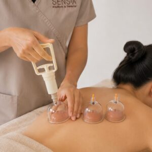 Masaje de espalda con ventosas en Sensia Spa